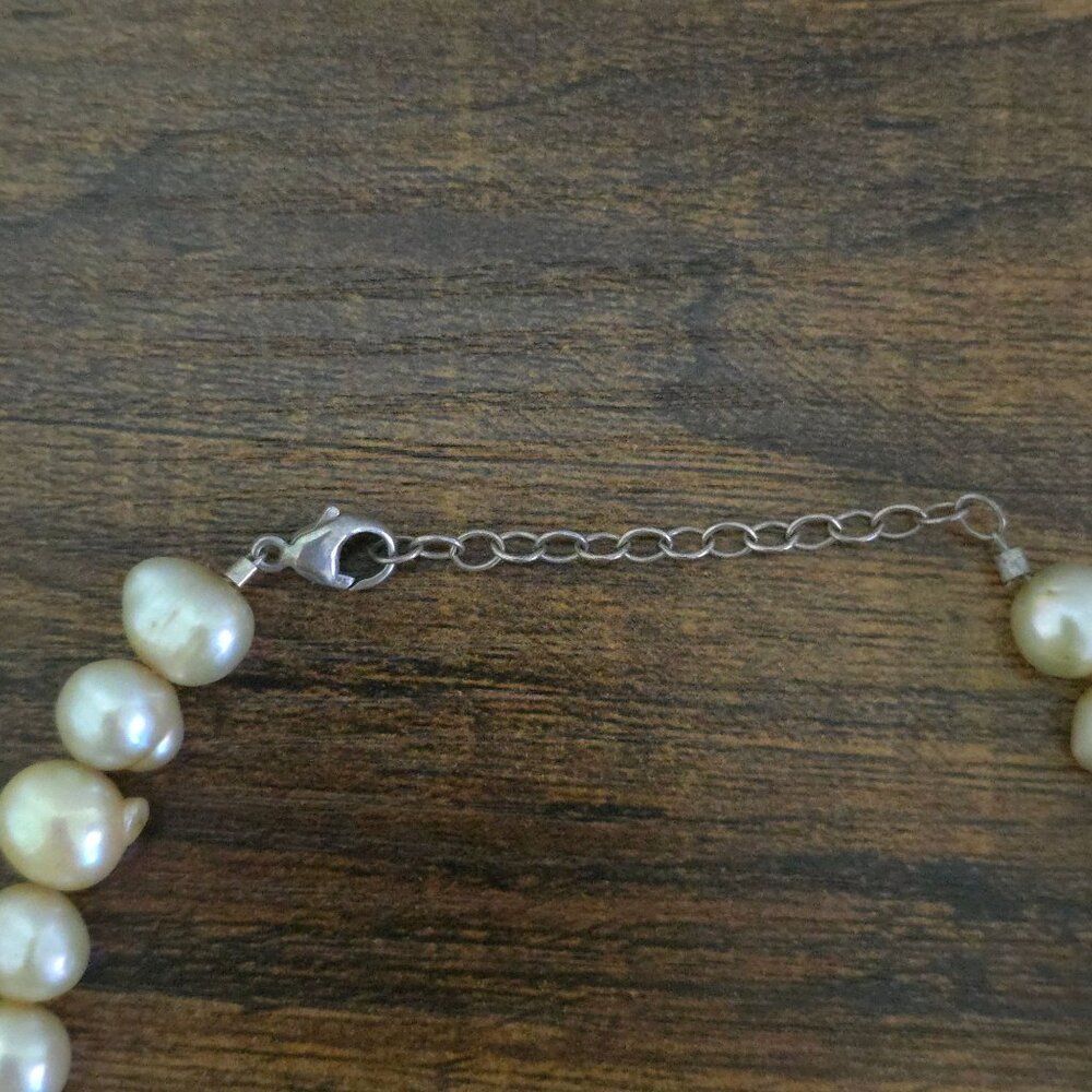 Irregular Natural Freshwater Pearl Necklace Creamy Beads Lobster Clasp - Picture 4 of 12